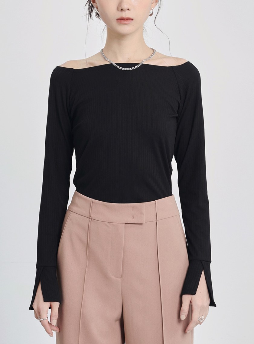 方領坑條合身針織上衣